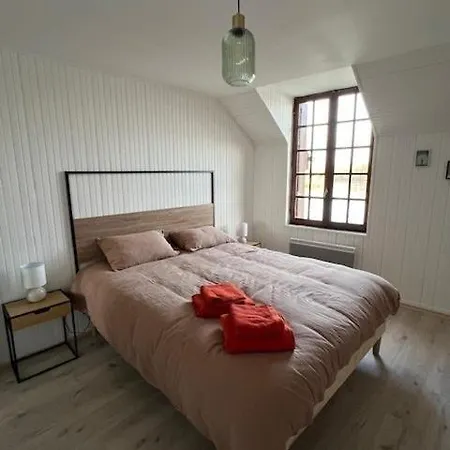 La Parenthese En Bord De Seine Holiday home Muids