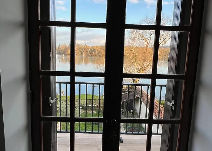 La Parenthese En Bord De Seine Holiday home *