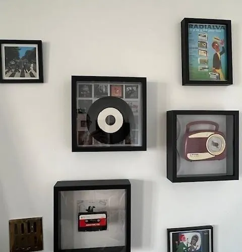 La Parenthese En Bord De Seine